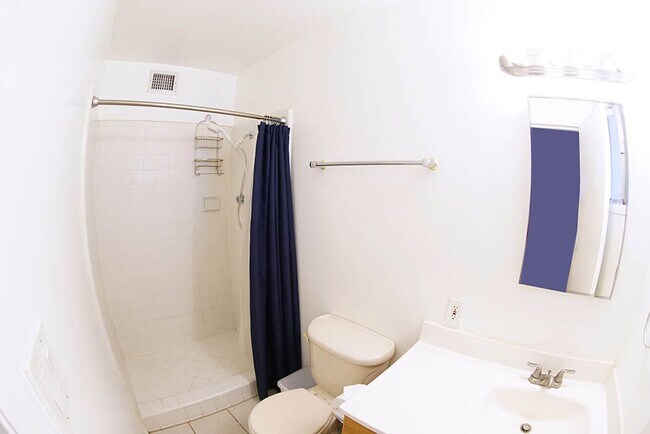 Building Photo - ASU Proximity Meets Comfort in This 4-Bedroom Tempe Home