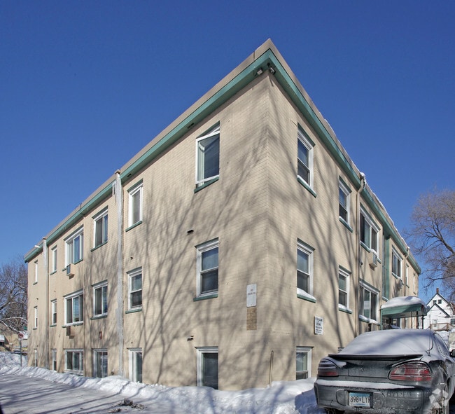 Building Photo - 1015 York Ave