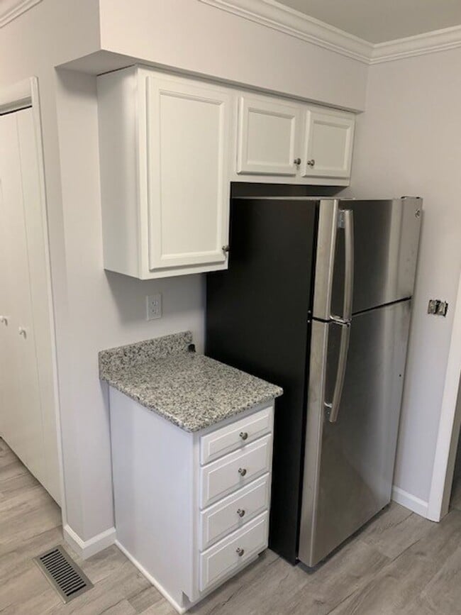 Building Photo - 2 Bed 2 Bath in Fox Fire