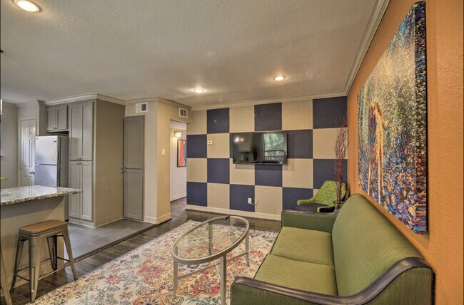Building Photo - 2211 Blodgett