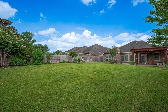 Building Photo - 19 Bear Grove Dr