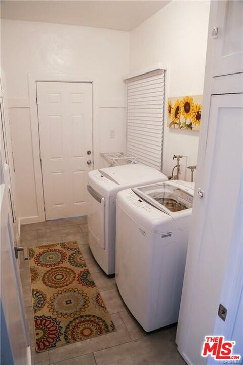 Building Photo - 601 Sweetzer Ave