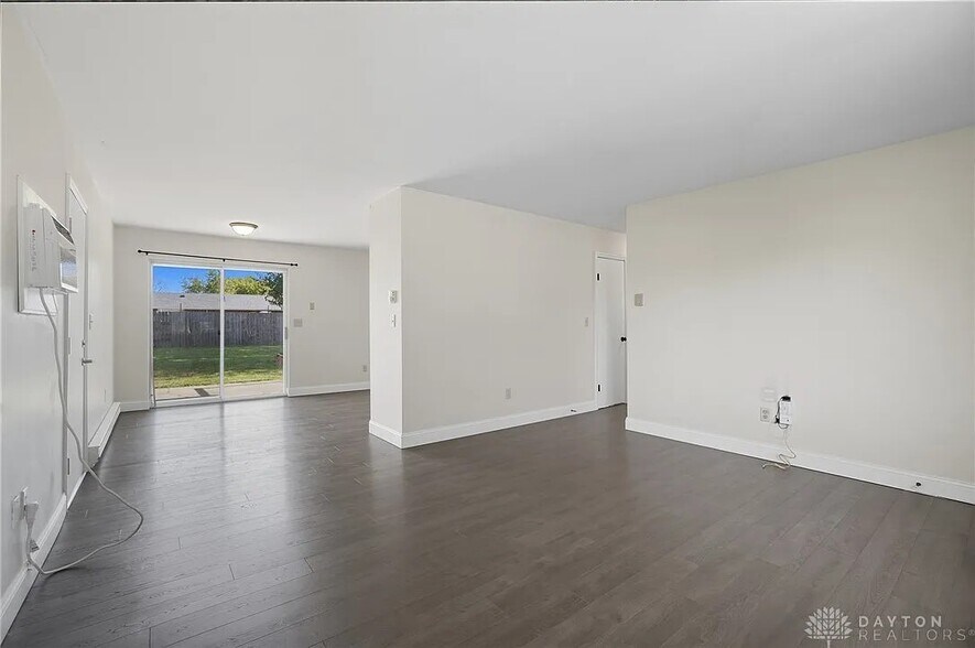 Building Photo - 2411 New Castle Dr