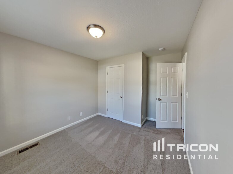 Building Photo - 1723 Ridge Runner Ct