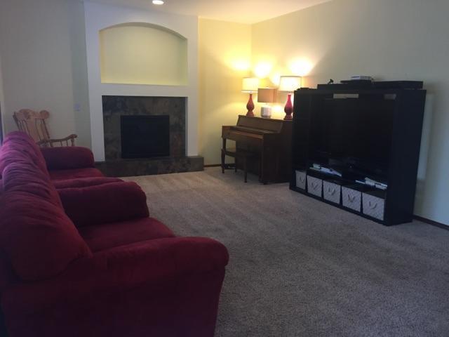 Building Photo - Modern Comfort and Space in a Peaceful Bothell Home (reduced Rent until May 1st)