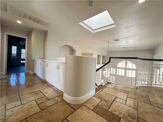 Building Photo - 1828 Dolce Dr