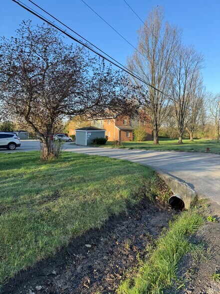 Building Photo - Country Place Apartments