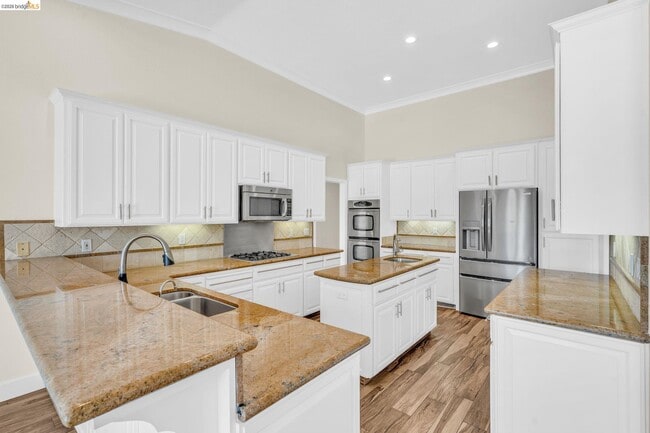 Building Photo - 2317 Wayfarer Dr