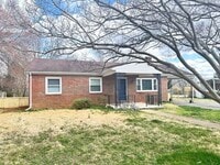 Building Photo - 1270 Peach Tree Dr