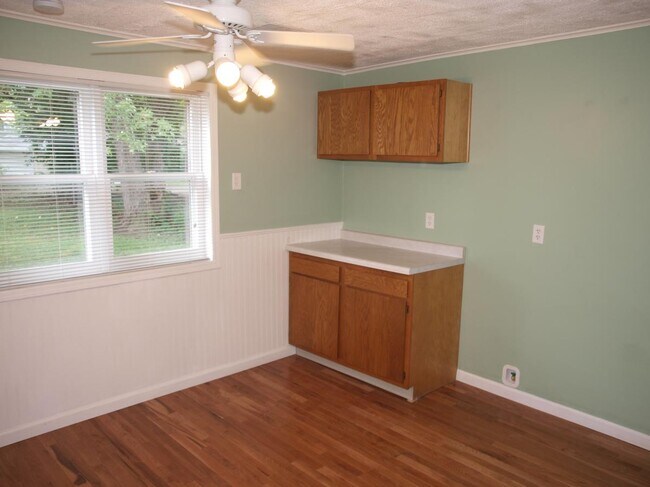 Building Photo - 1914 N 11th St