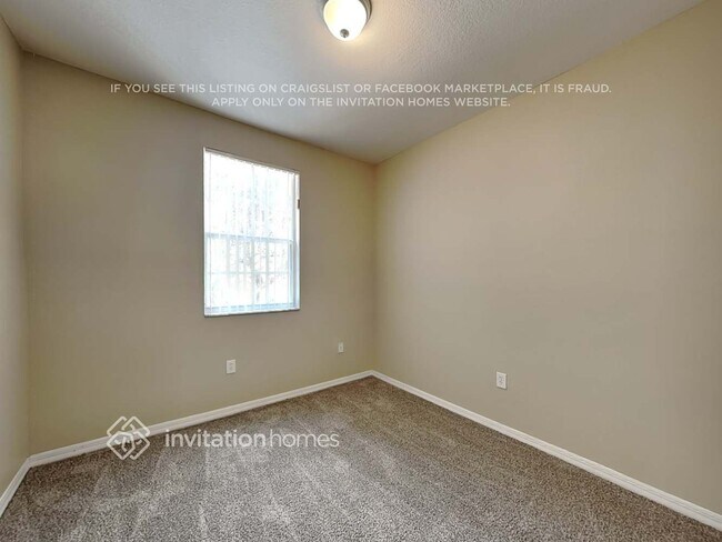 Building Photo - 11885 SW 152nd Pl