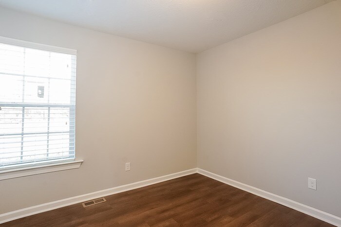 Building Photo - 1230 Cobblefield Dr