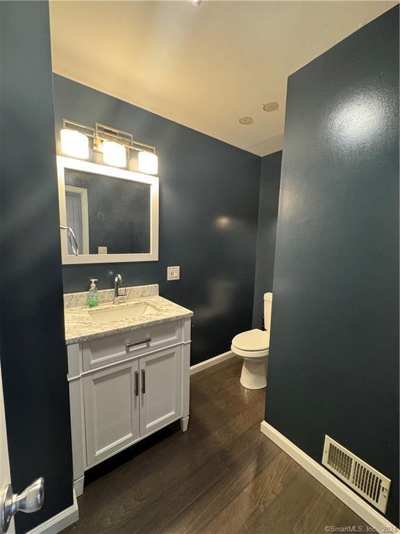 Building Photo - 41 Nash Pl