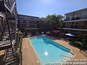 Building Photo - 8401 N New Braunfels Ave