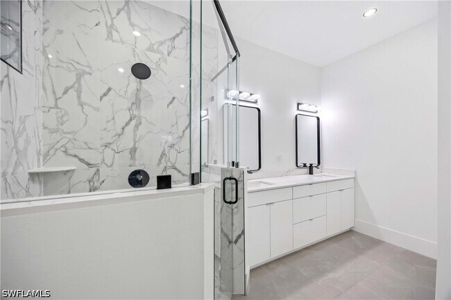 Building Photo - 2916 23rd St W