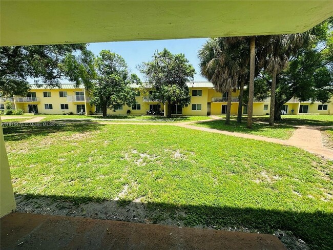 Building Photo - 505 NW 177th St