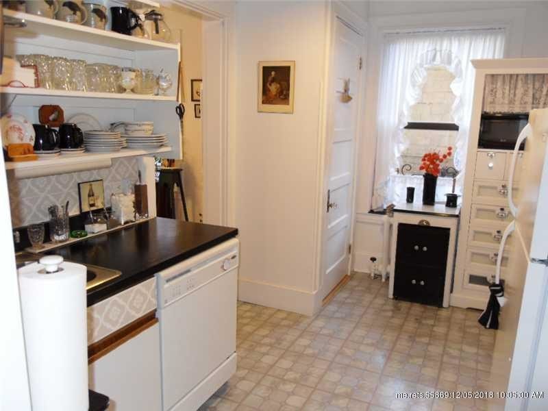 Building Photo - 180 High St