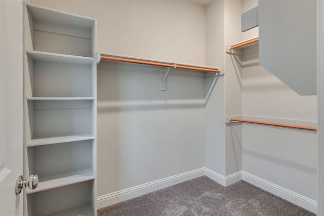 Building Photo - 915 Ponds Edge Ln