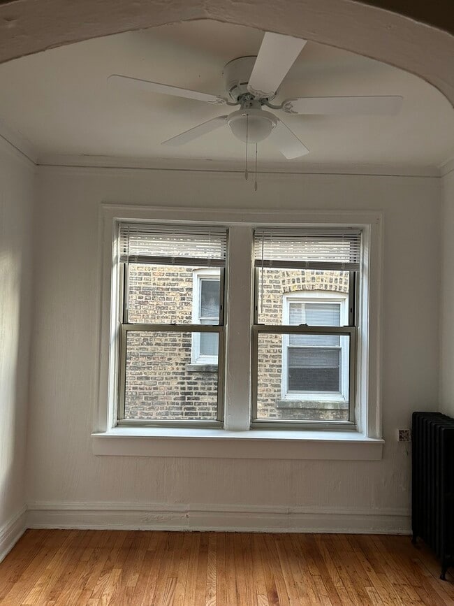 Building Photo - 4957 N Whipple St