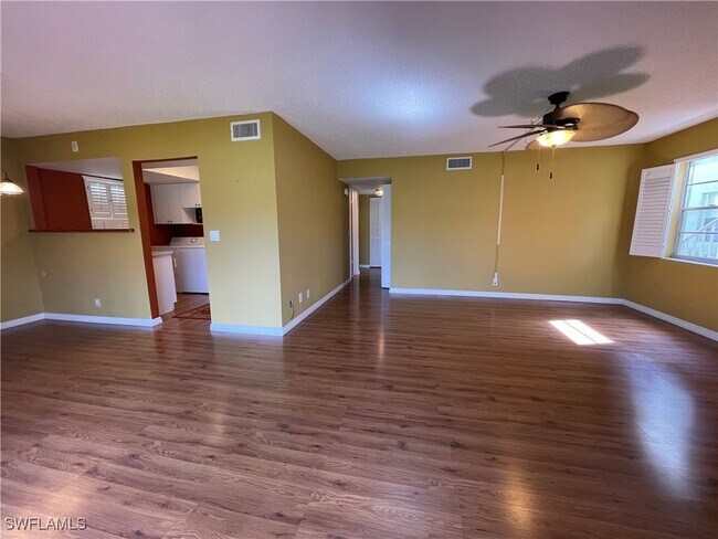 Building Photo - 1400 Pompei Ln