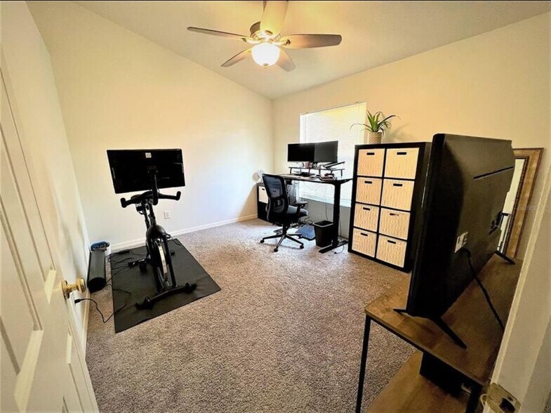 Building Photo - 10946 Black Swan Ct