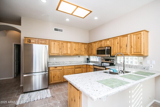 Building Photo - 15223 E Aspen