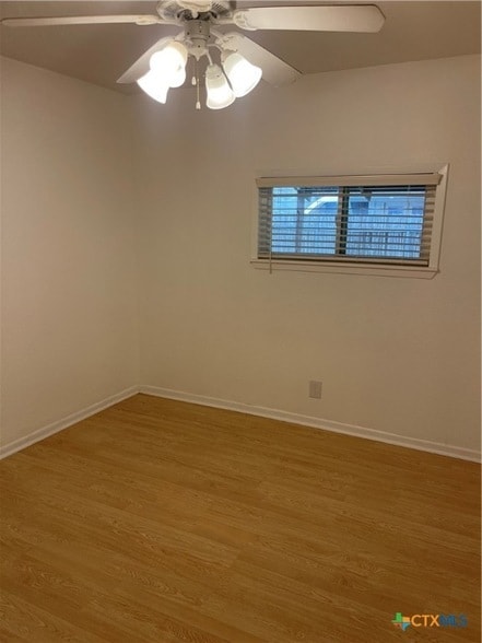Building Photo - 218 Navajo Dr