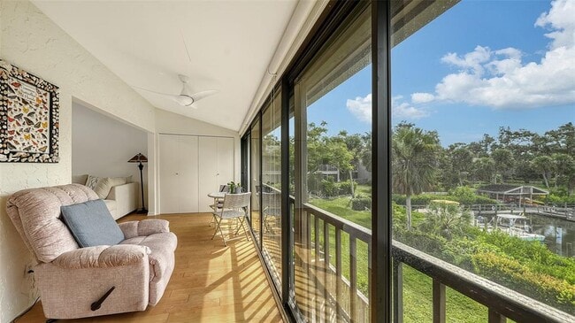 Building Photo - 1611 Clower Creek Dr