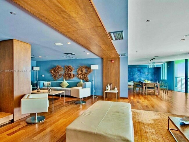 Building Photo - 325 S Biscayne Blvd
