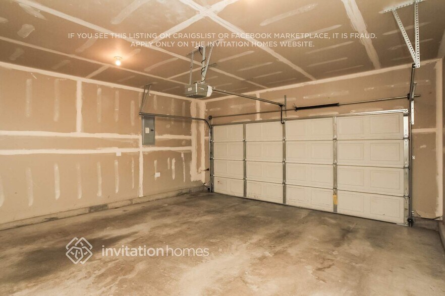 Building Photo - 18112 97th Ave Ct E