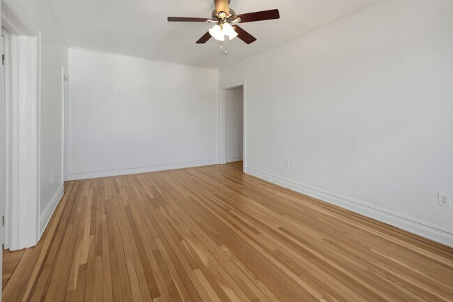 Building Photo - 56 Glenwood Ave