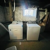 Building Photo - 12 Endicott St