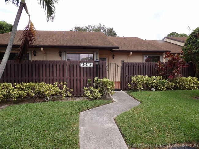 Building Photo - 606 Sea Pine Way