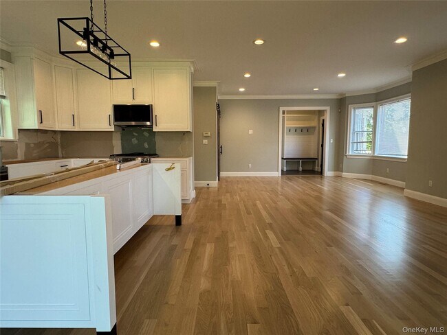 Building Photo - 1 Irving Pl