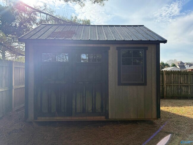 Building Photo - 824 Bell Factory Rd