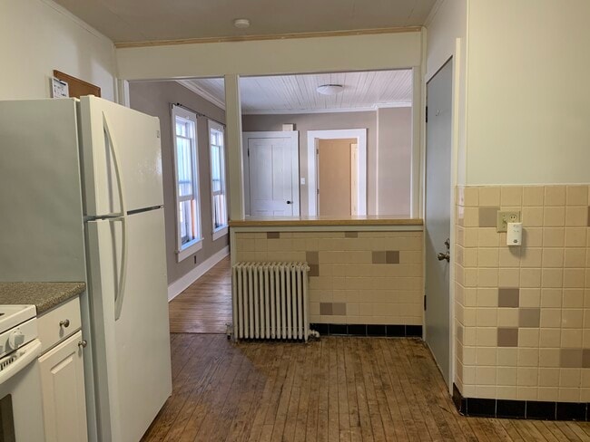 Building Photo - 49 Prospect St