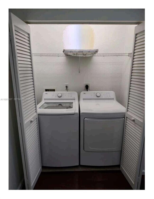 Building Photo - 21207 NW 14th Pl