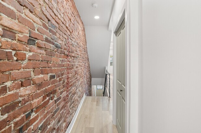 Building Photo - 4503 N 19th St