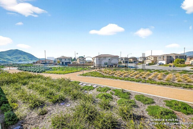 Building Photo - 7651 Heathblossom St