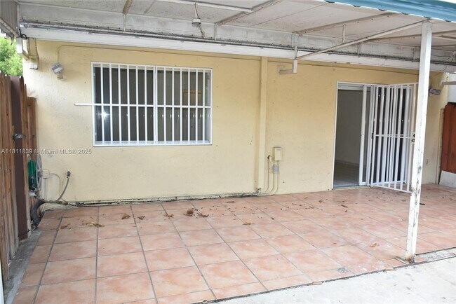 Building Photo - 200 NW 114th Ave