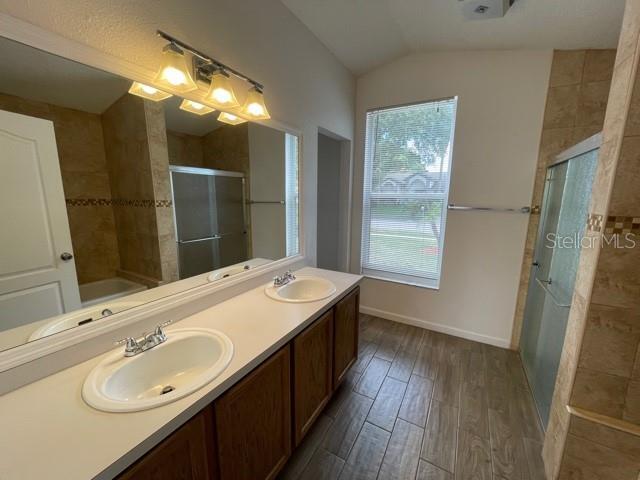 Building Photo - 1009 California Creek Dr