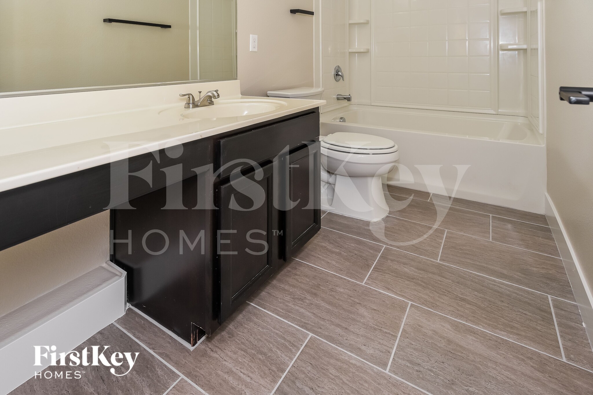 Building Photo - 7380 Benlomond Ave