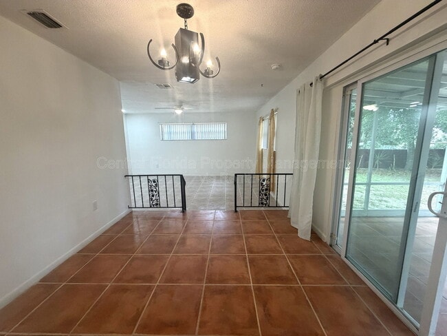 Building Photo - 7010 Ironwood Dr