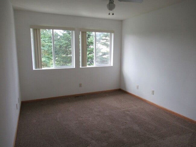 Building Photo - Wood Crest Townhomes - PPM