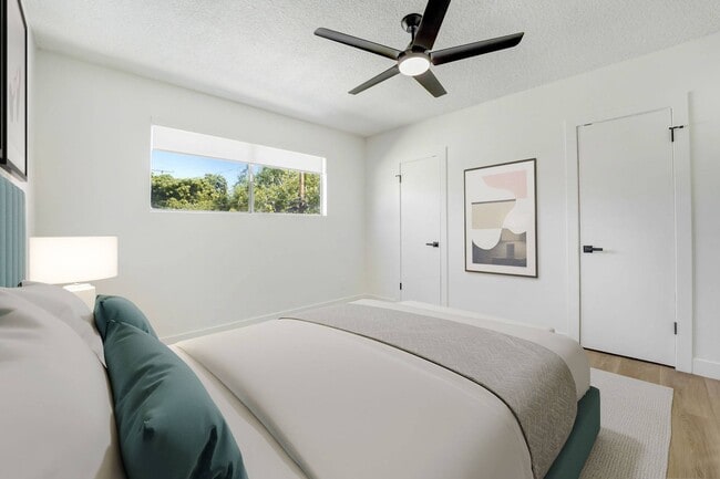 Building Photo - 1140 N Ogden