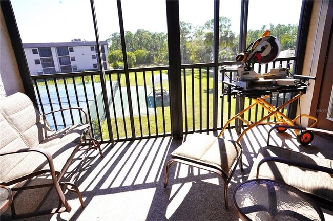 Building Photo - 1999 Kings Hwy