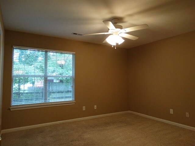 Building Photo - 306 Cedarcroft Dr