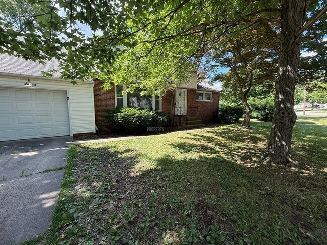 Building Photo - 24113 E Silsby Rd