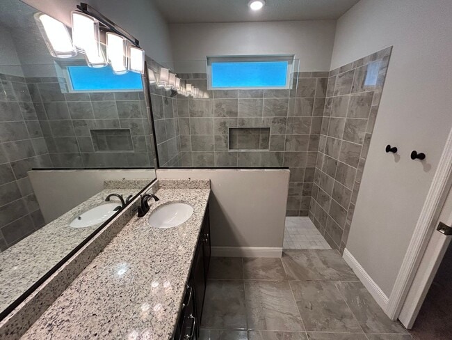 Building Photo - Beautiful Home In Garison Way