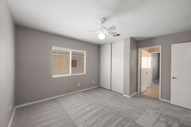 Building Photo - Gorgeous 3 Bedroom Chula Vista Home!